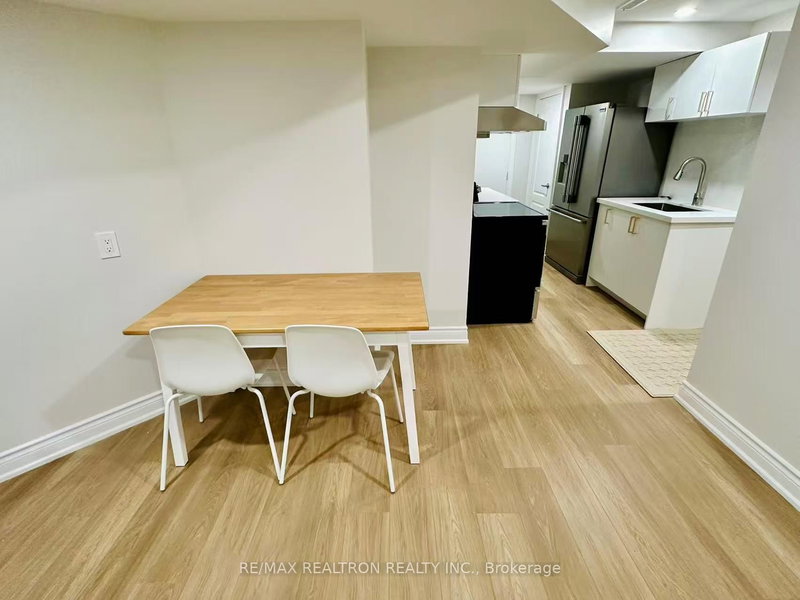 Bsmt - 511 Pleasant Ridge Ave, Vaughan, L4J 8X3 | Image 3