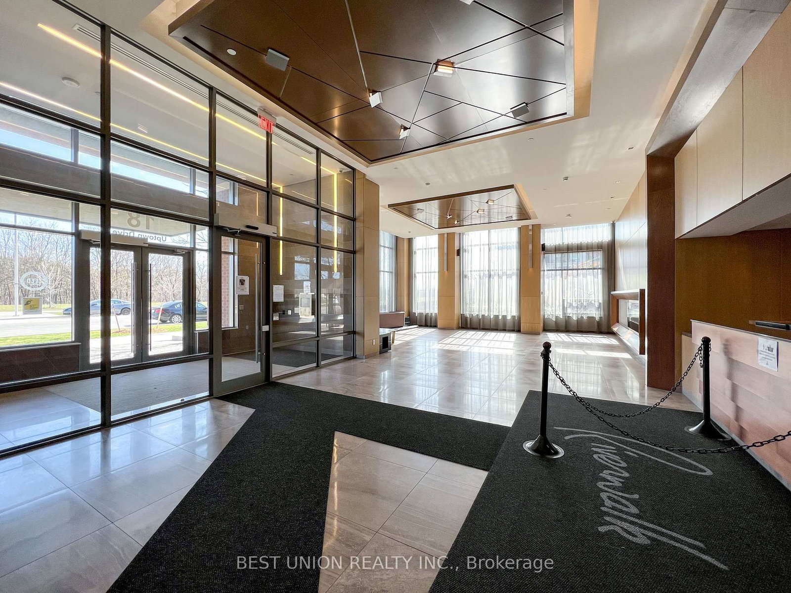 18 Uptown Drive, Unit RG08 - Photo 2