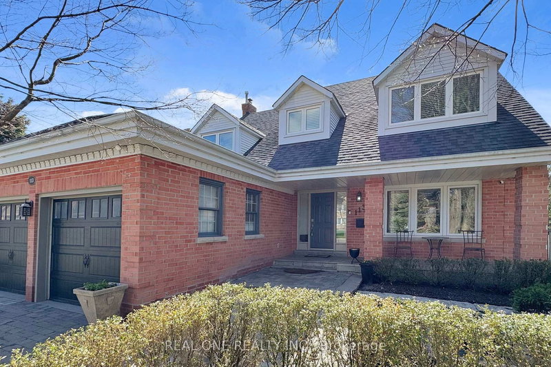 113 Longwater Chse, Markham, L3R 4A9 | Image 2