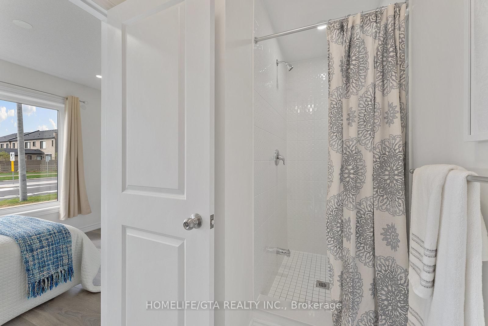 7 Holyrood Crescent - Photo 10