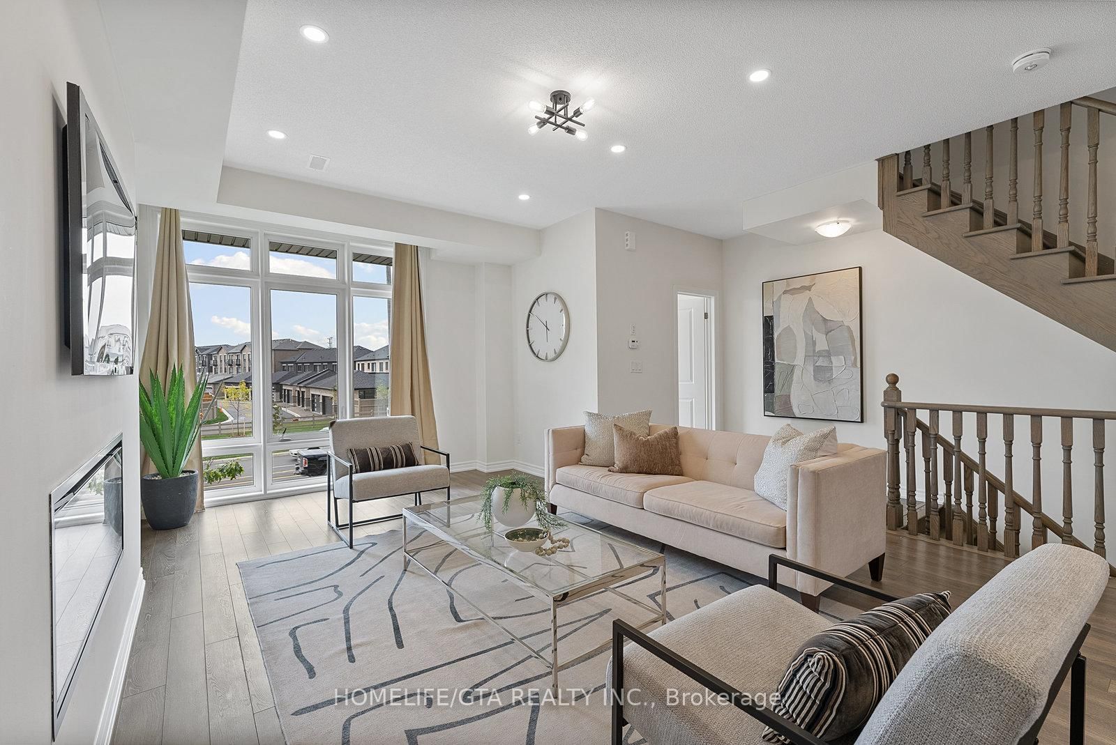 7 Holyrood Crescent - Photo 17