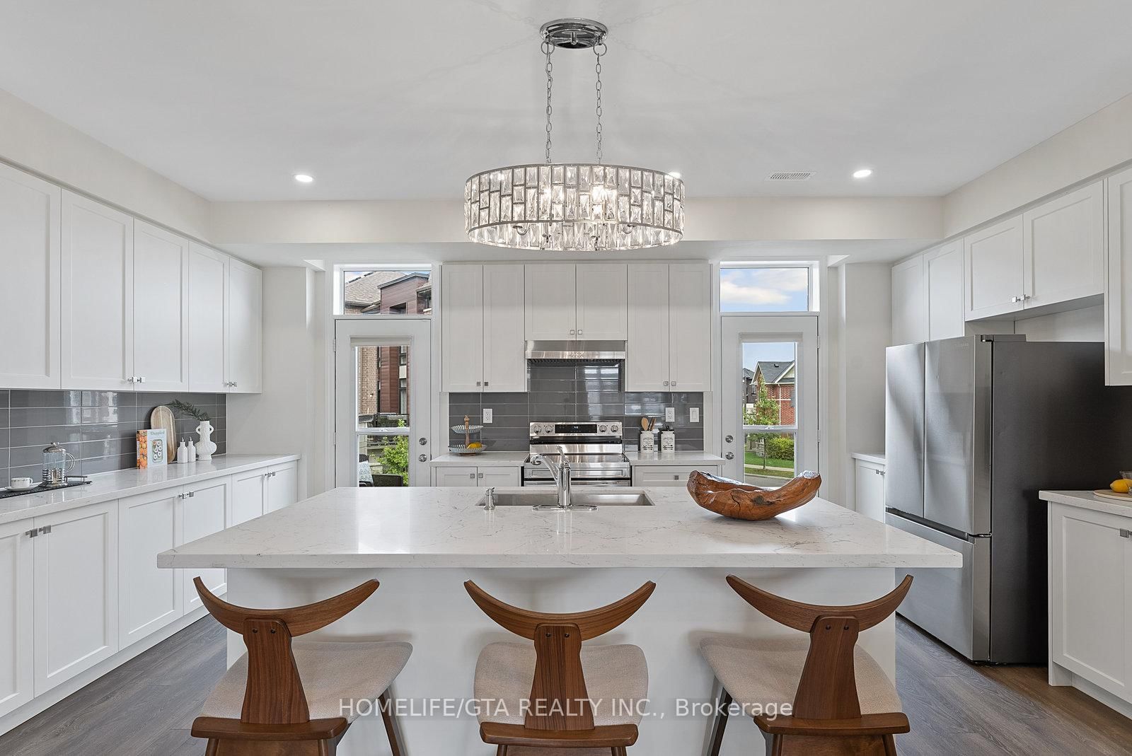 7 Holyrood Crescent - Photo 21