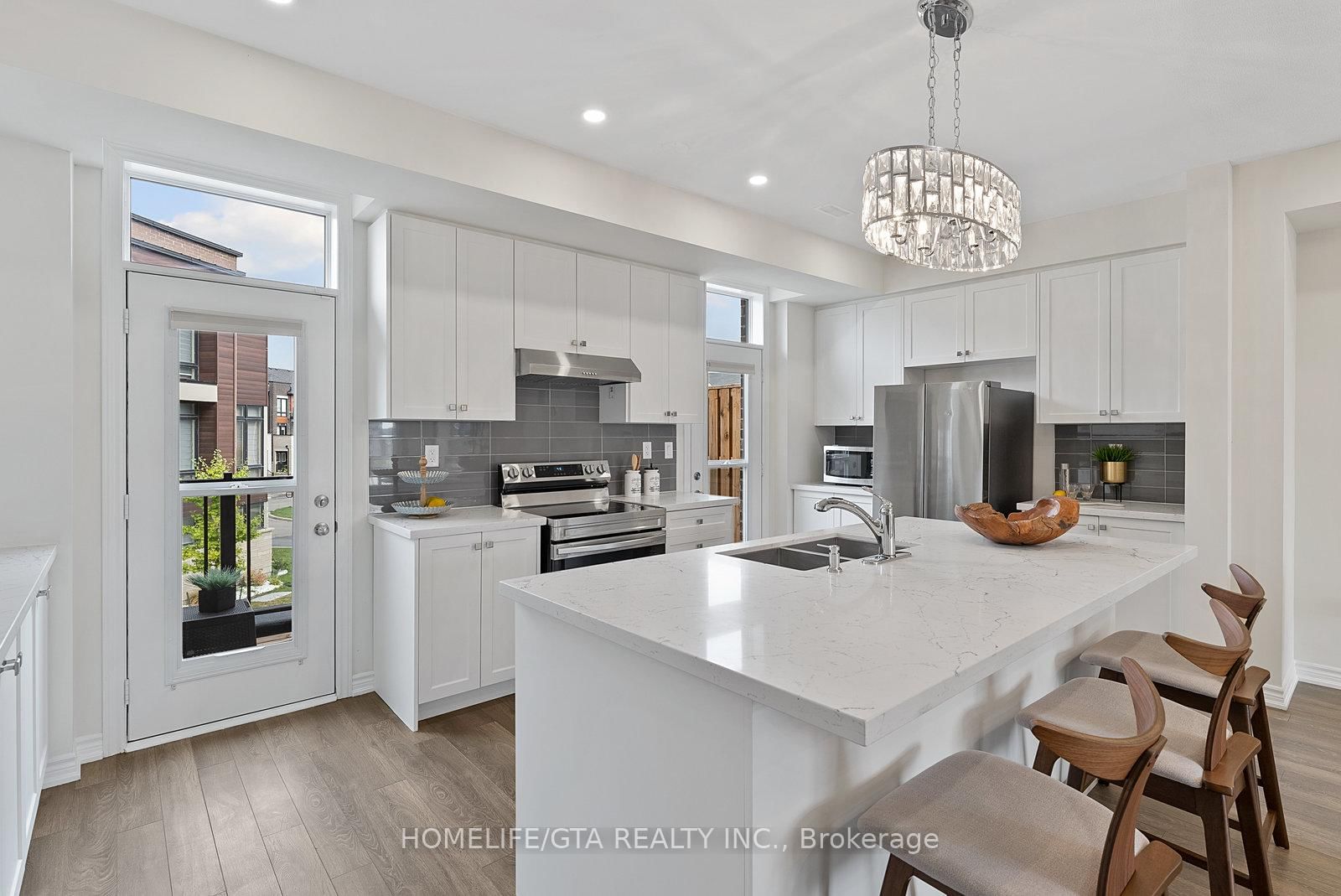 7 Holyrood Crescent - Photo 22