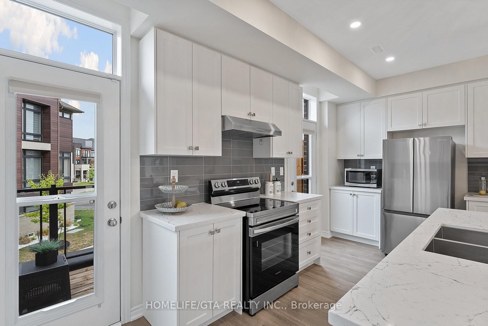 7 Holyrood Crescent - Photo 28