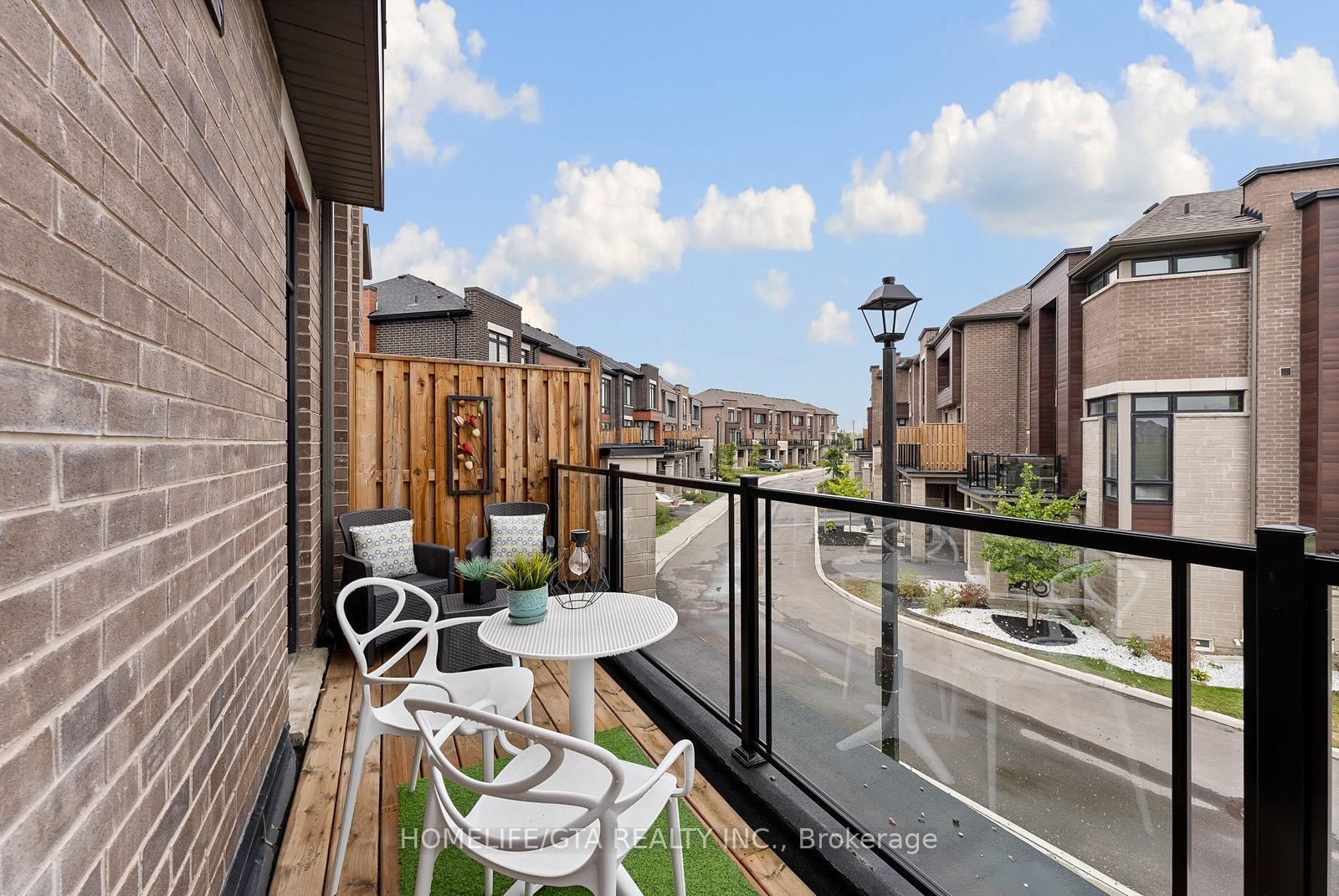 7 Holyrood Crescent - Photo 30