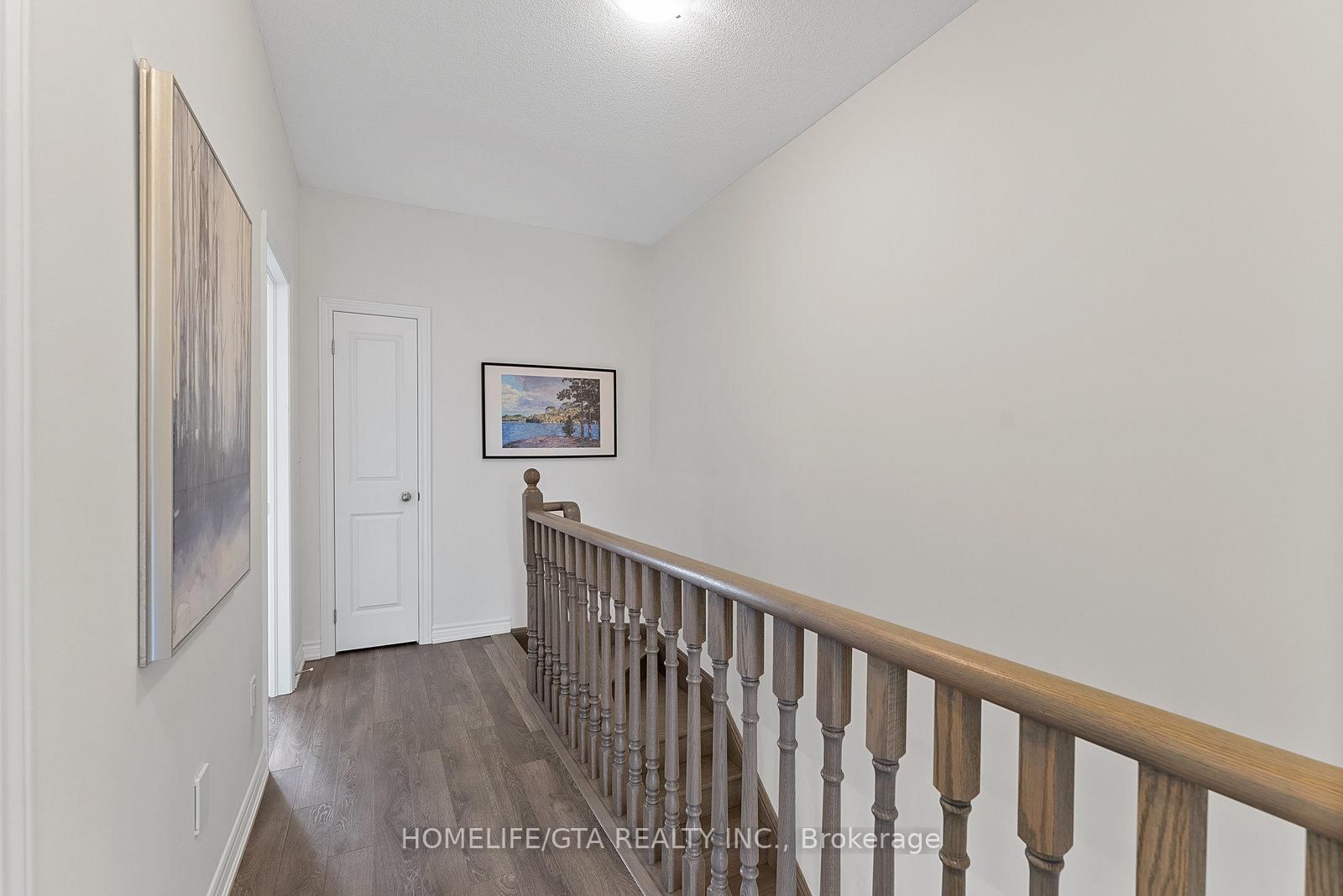 7 Holyrood Crescent - Photo 34