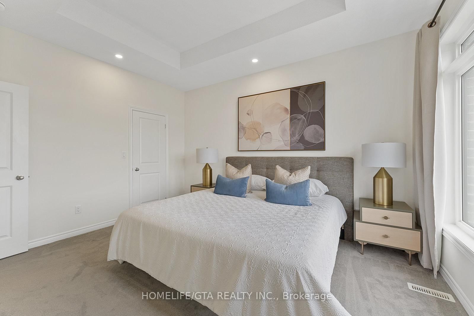 7 Holyrood Crescent - Photo 37