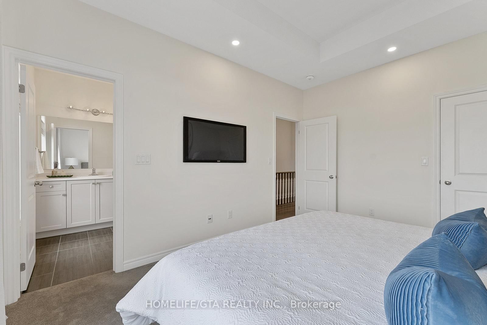 7 Holyrood Crescent - Photo 38