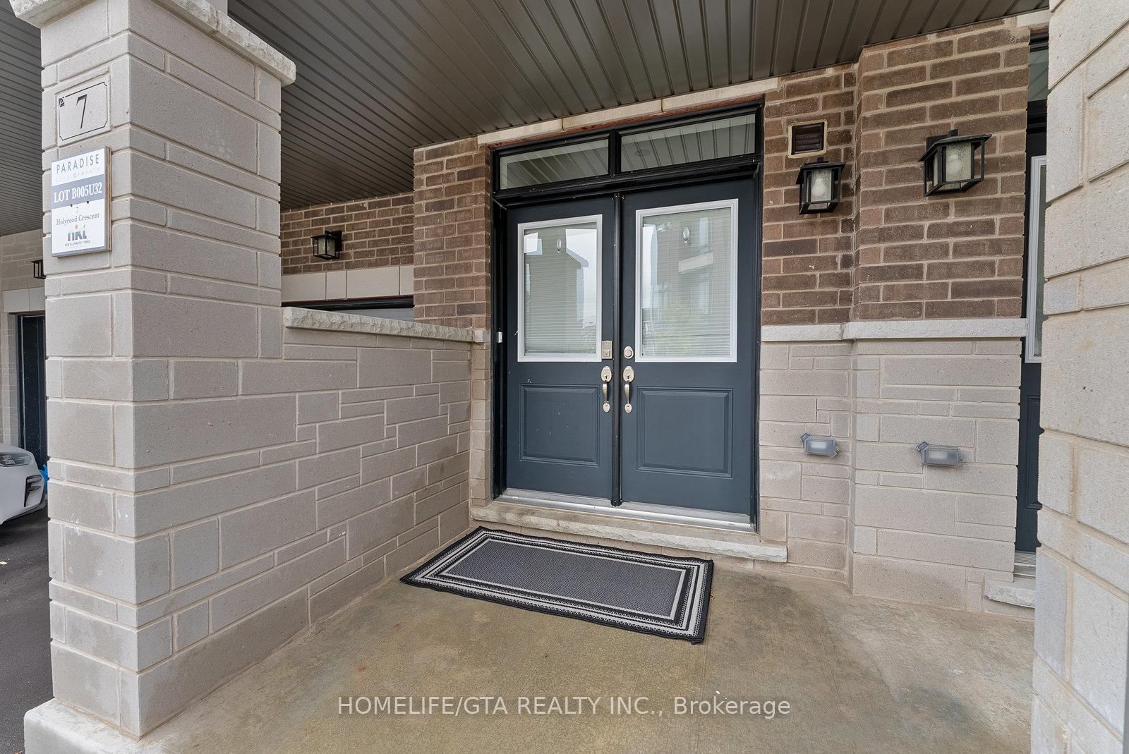 7 Holyrood Crescent - Photo 4