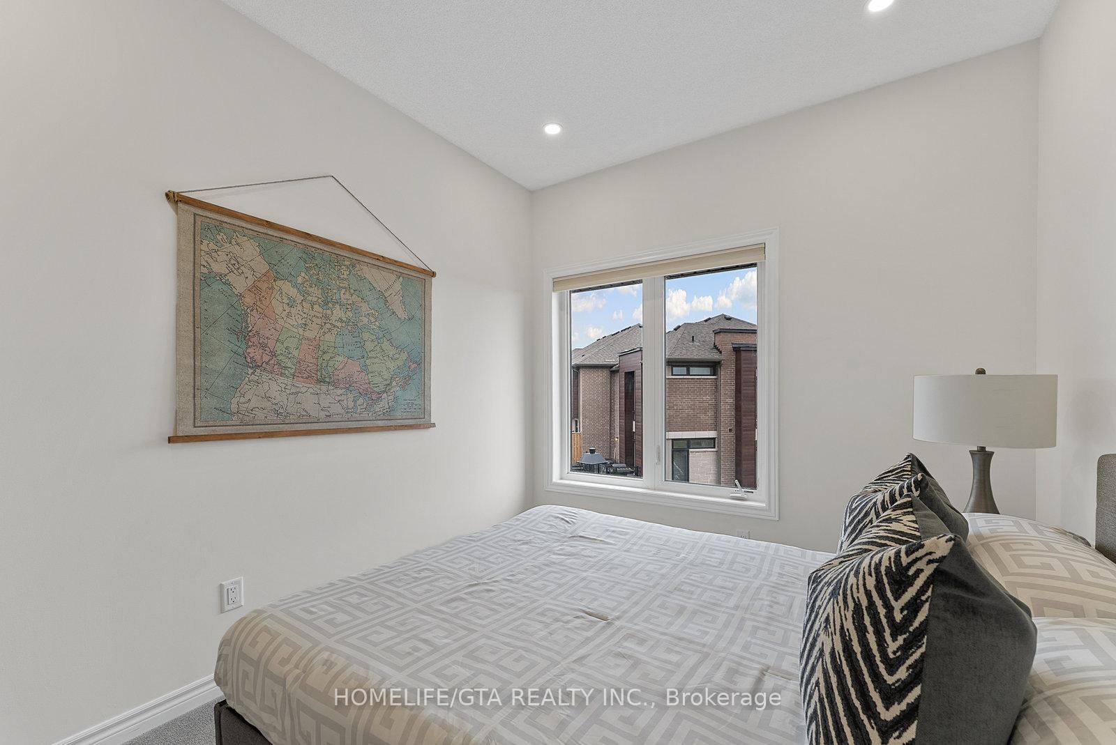 7 Holyrood Crescent - Photo 41