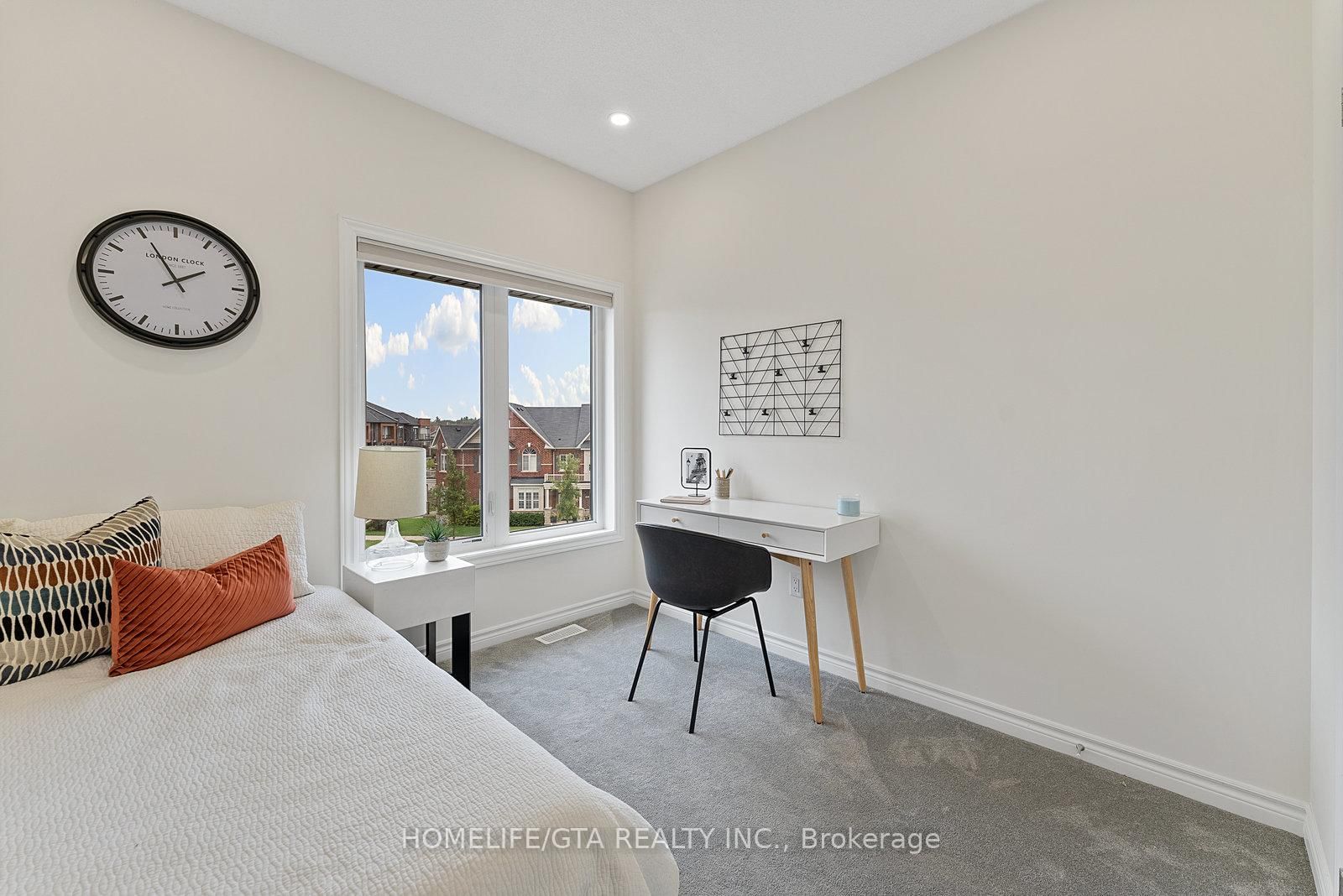 7 Holyrood Crescent - Photo 44