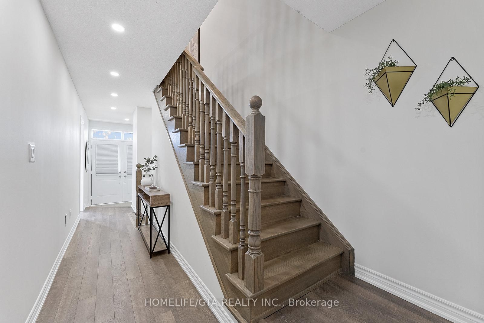 7 Holyrood Crescent - Photo 6