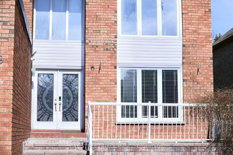 19 Delancey Cres, Markham, L3P 7C9 | Image 3