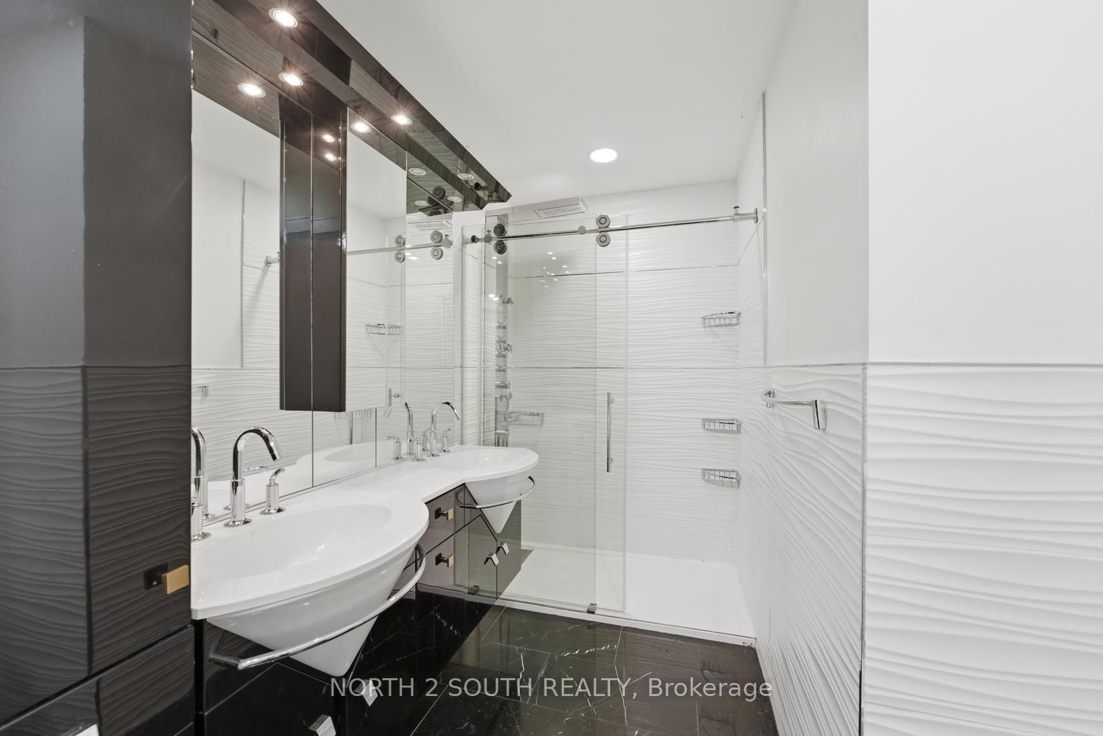 100 Arbors Lane, Unit TH 23 - Photo 37