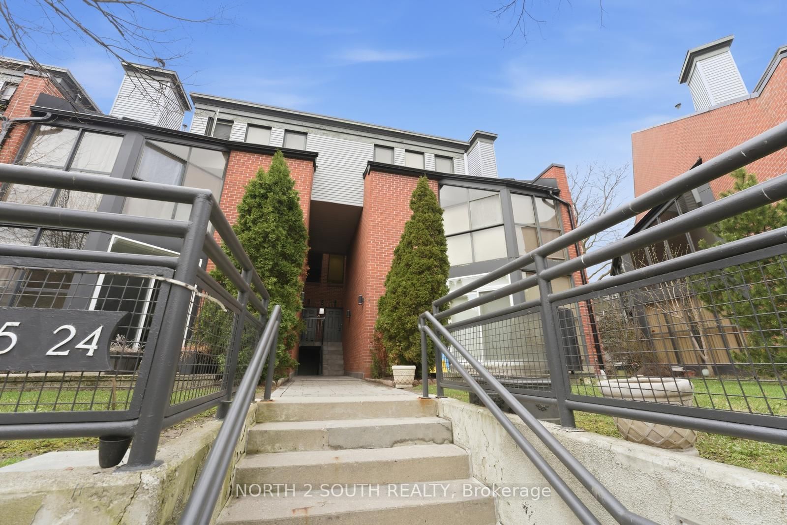 100 Arbors Lane, Unit TH 23 - Photo 5