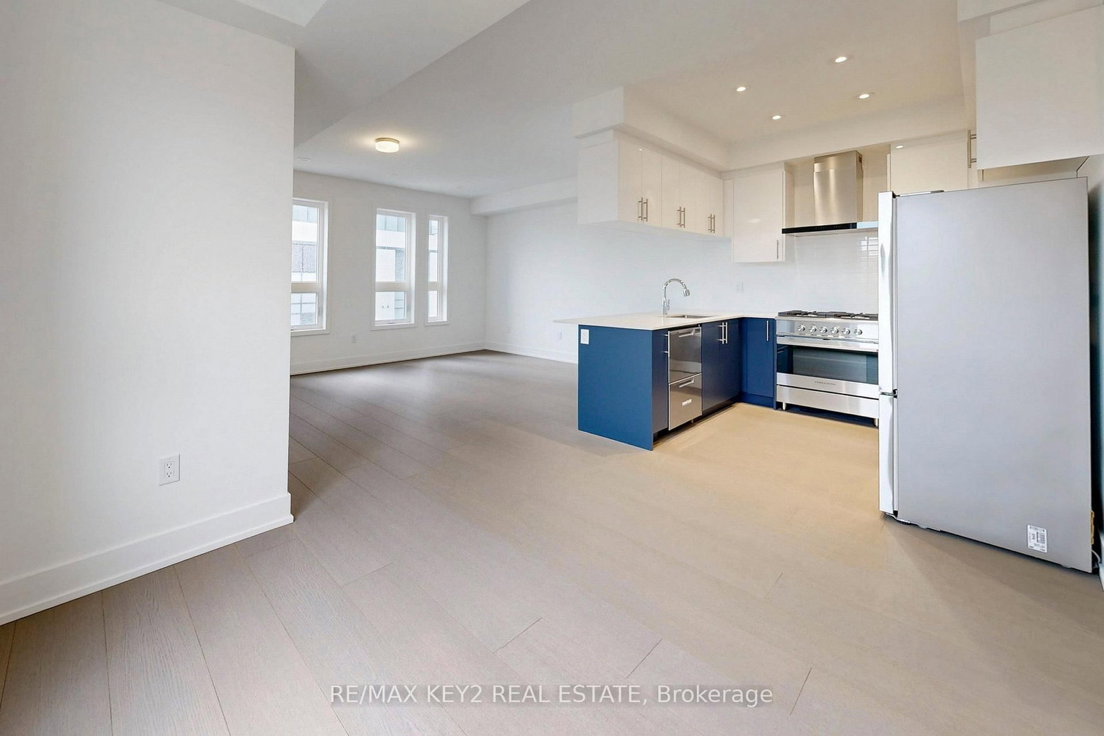 166 Anderson Avenue, Unit TH1 - Photo 19