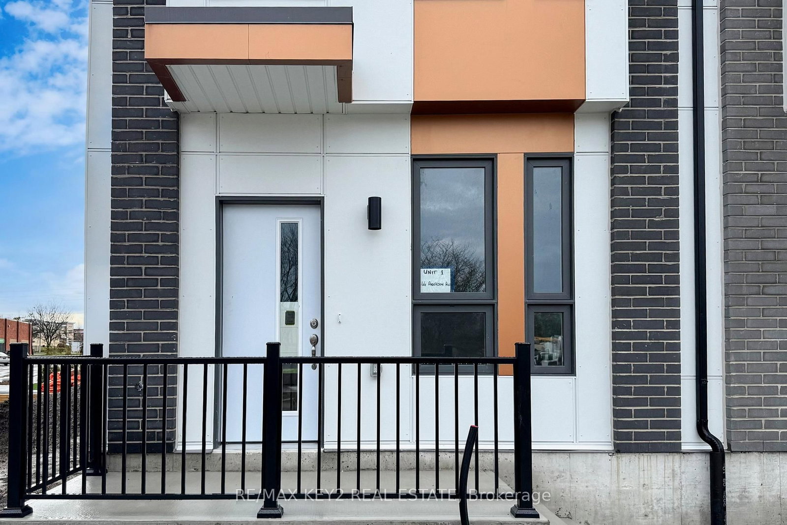 166 Anderson Avenue, Unit TH1 - Photo 2