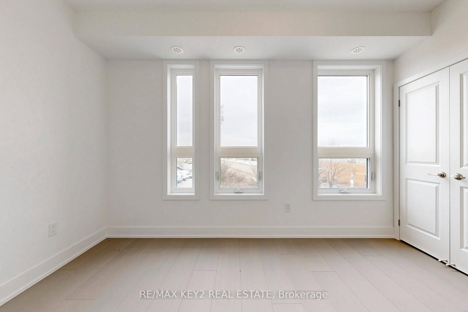 166 Anderson Avenue, Unit TH1 - Photo 30