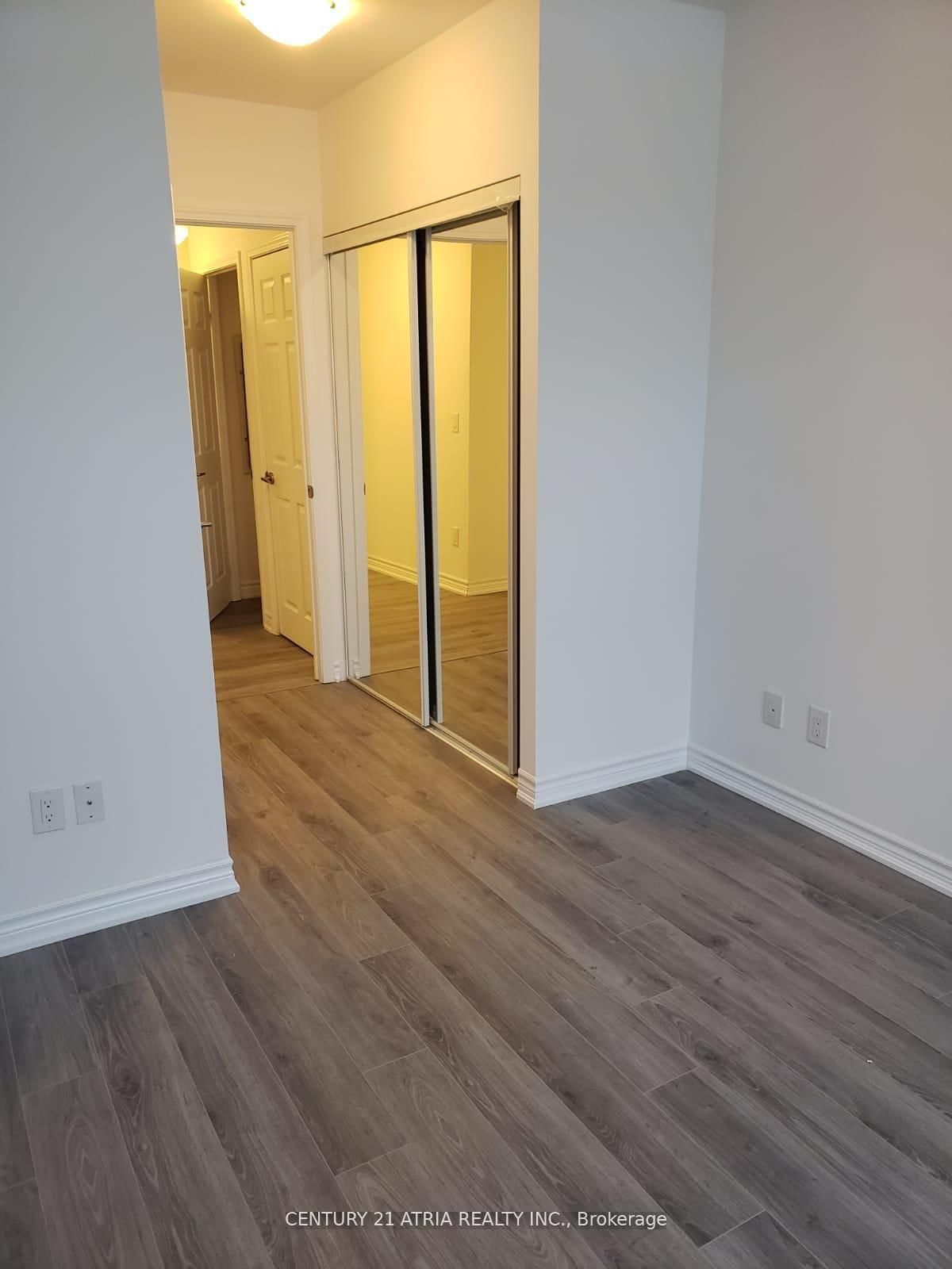 11611 Yonge Street, Unit 513 - Photo 8