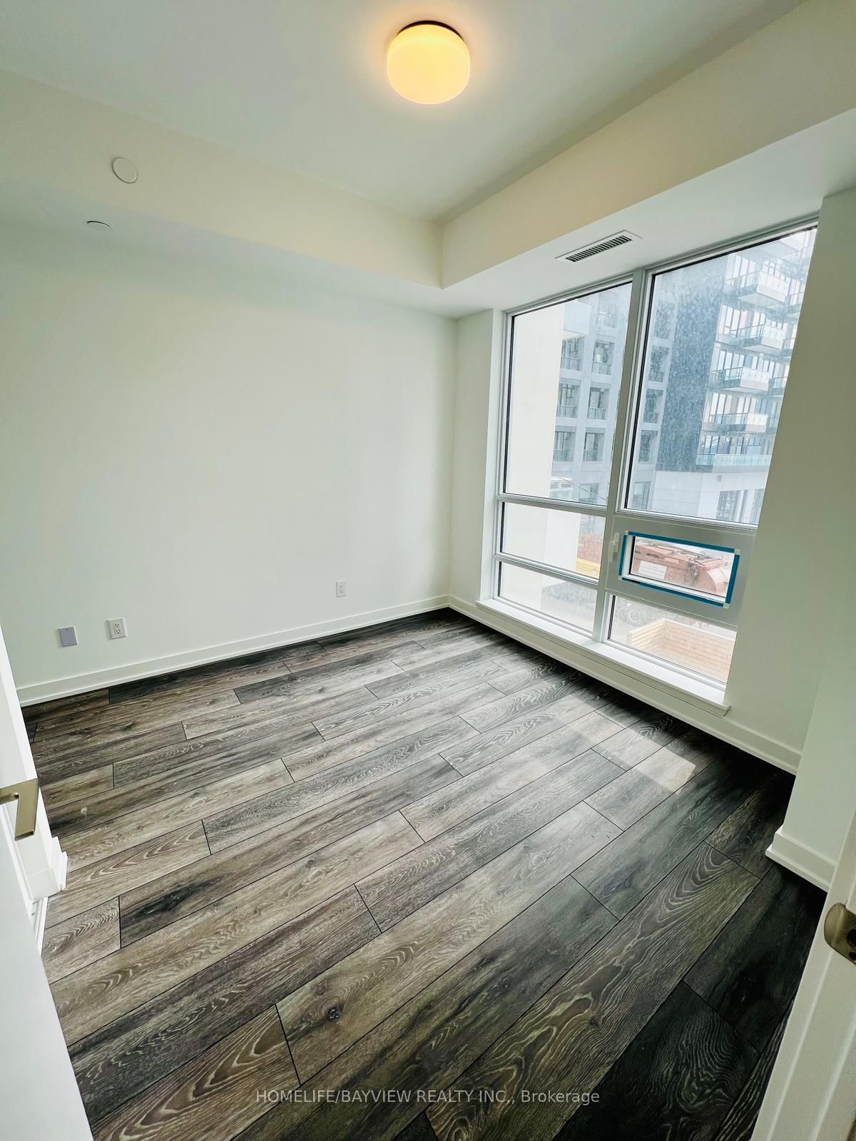 8888 Yonge Street E, Unit 204 - Photo 4