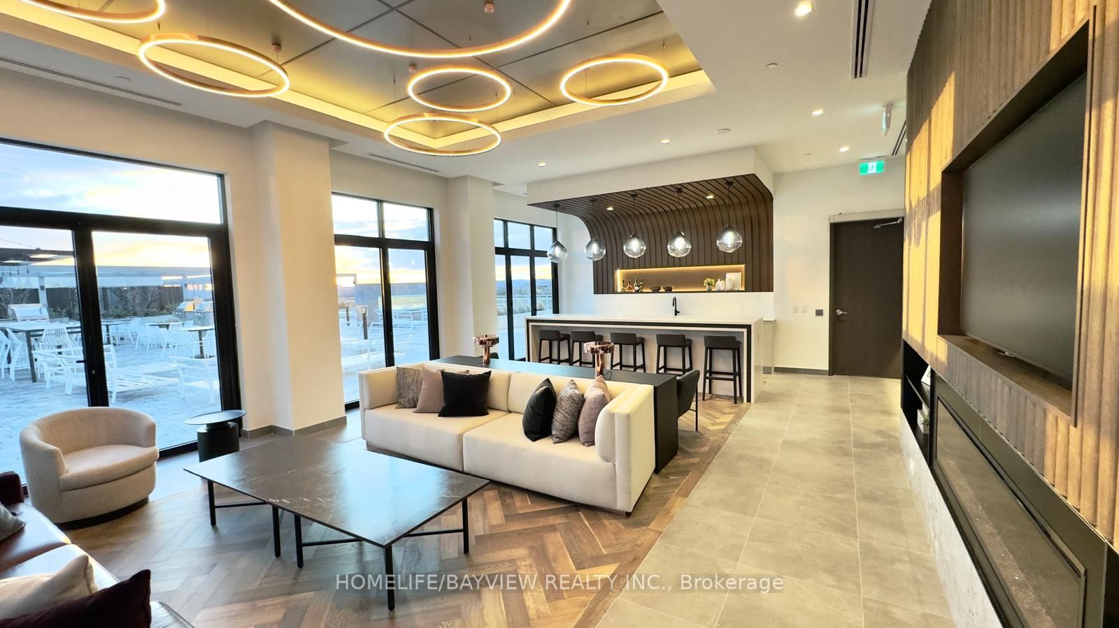 8888 Yonge Street E, Unit 204 - Photo 6