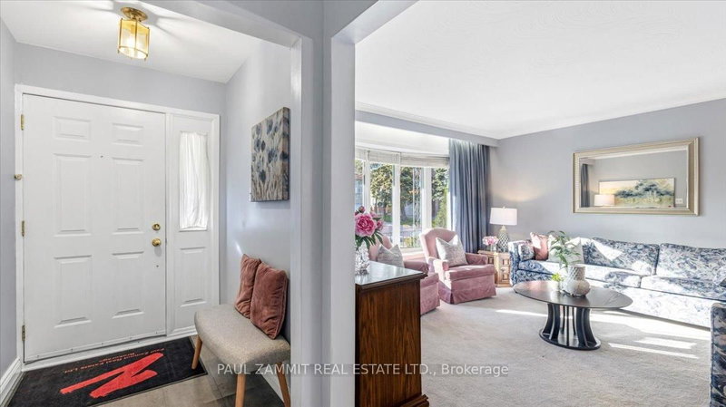 27 Ladyslipper Crt, Markham, L3T 2S6 | Image 3