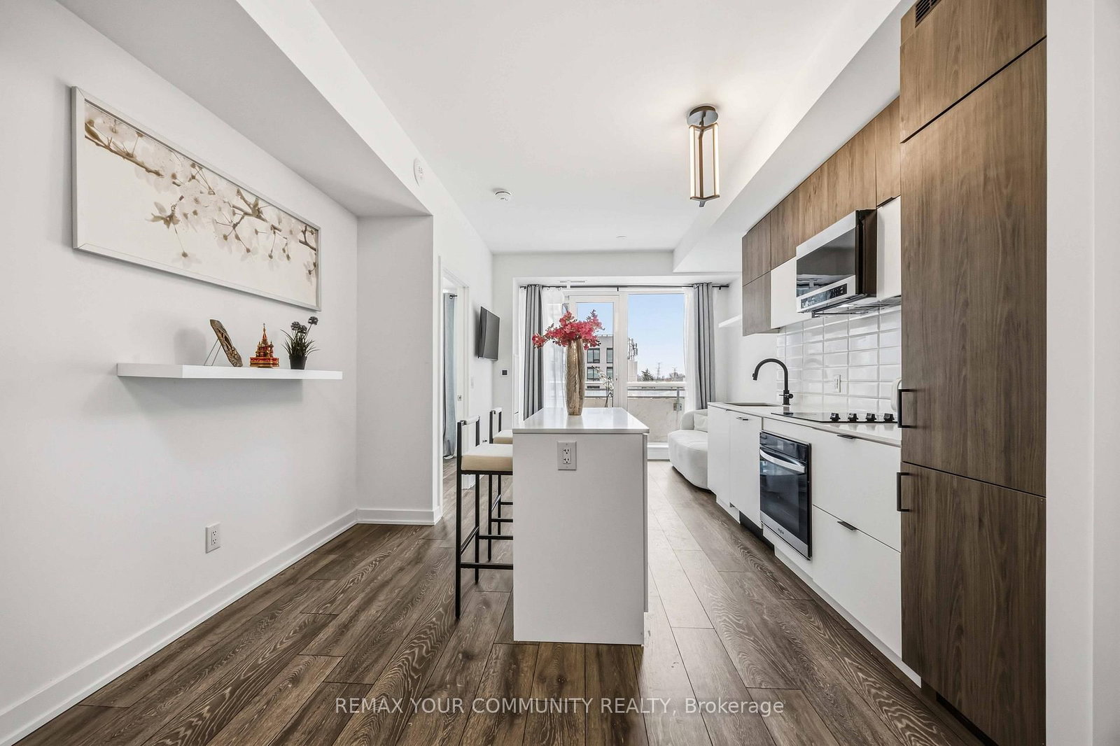 8888 Yonge Street, Unit 202 - Photo 14