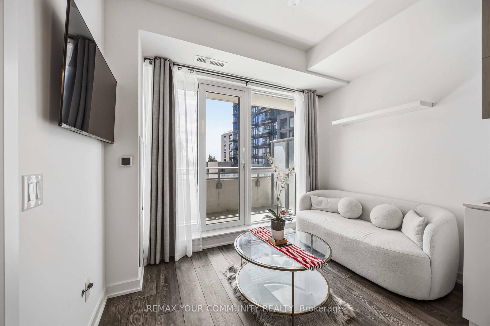 8888 Yonge Street, Unit 202 - Photo 8