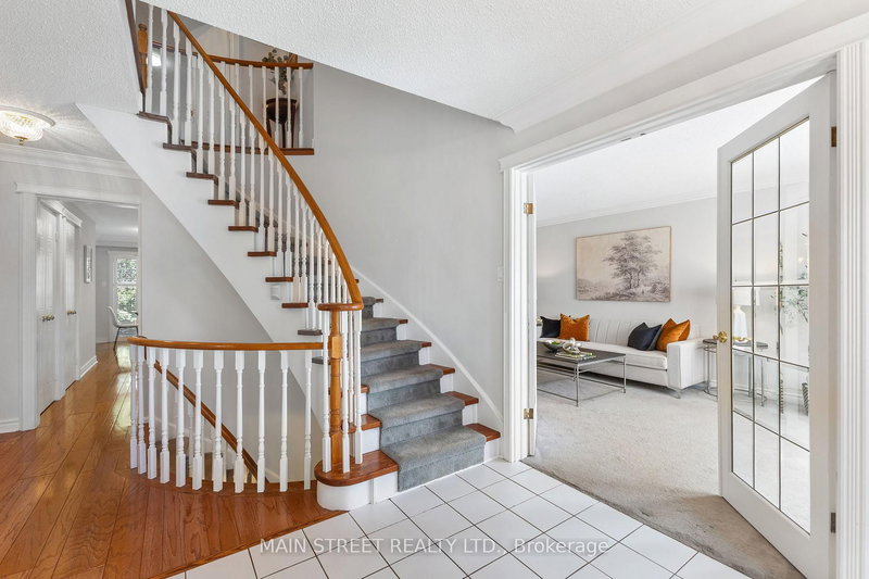 195 Brammar St, Newmarket, L3Y 7T4 | Image 3