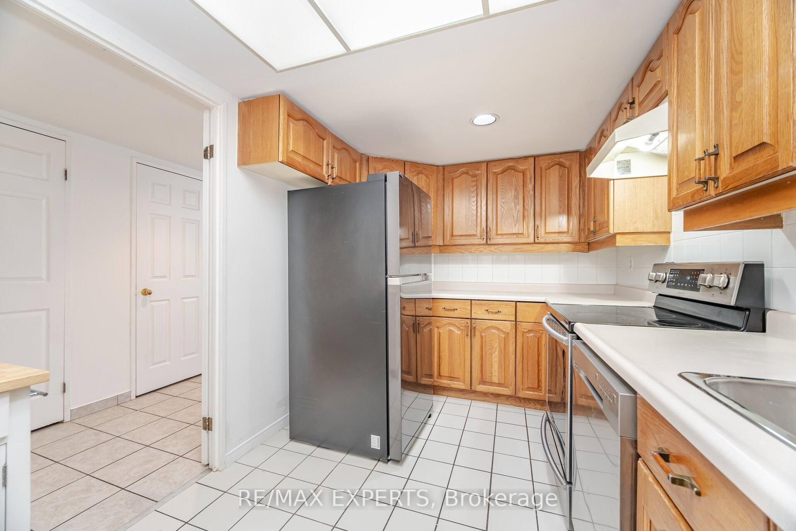 100 Arbors Lane, Unit 305 - Photo 12