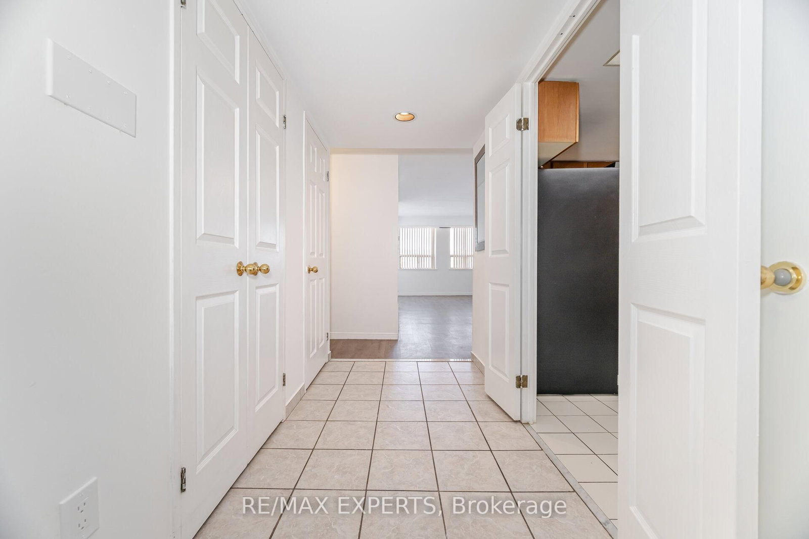 100 Arbors Lane, Unit 305 - Photo 8