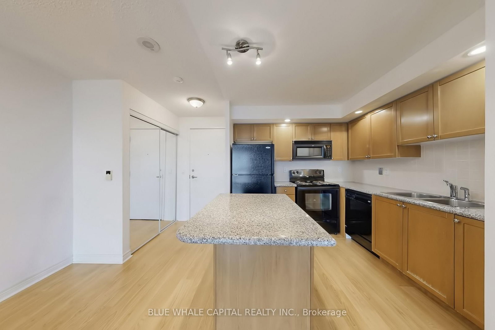 33 Cox Boulevard, Unit 1601 - Photo 25