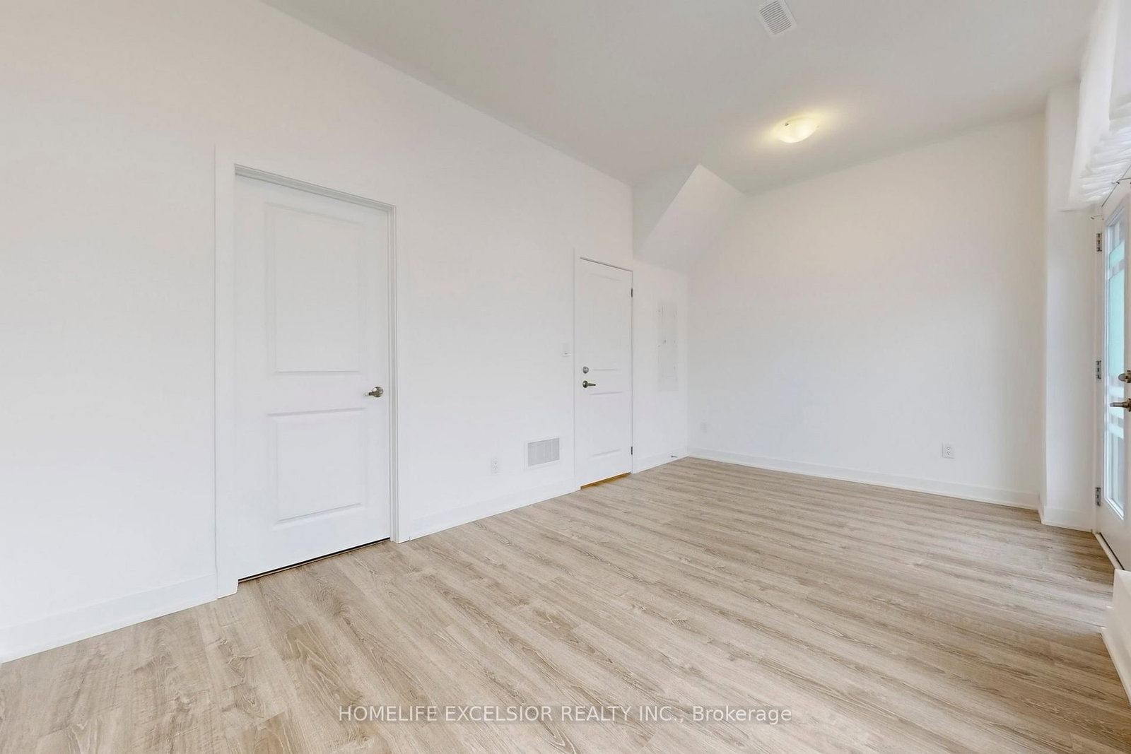 5456 Main Street - Photo 32