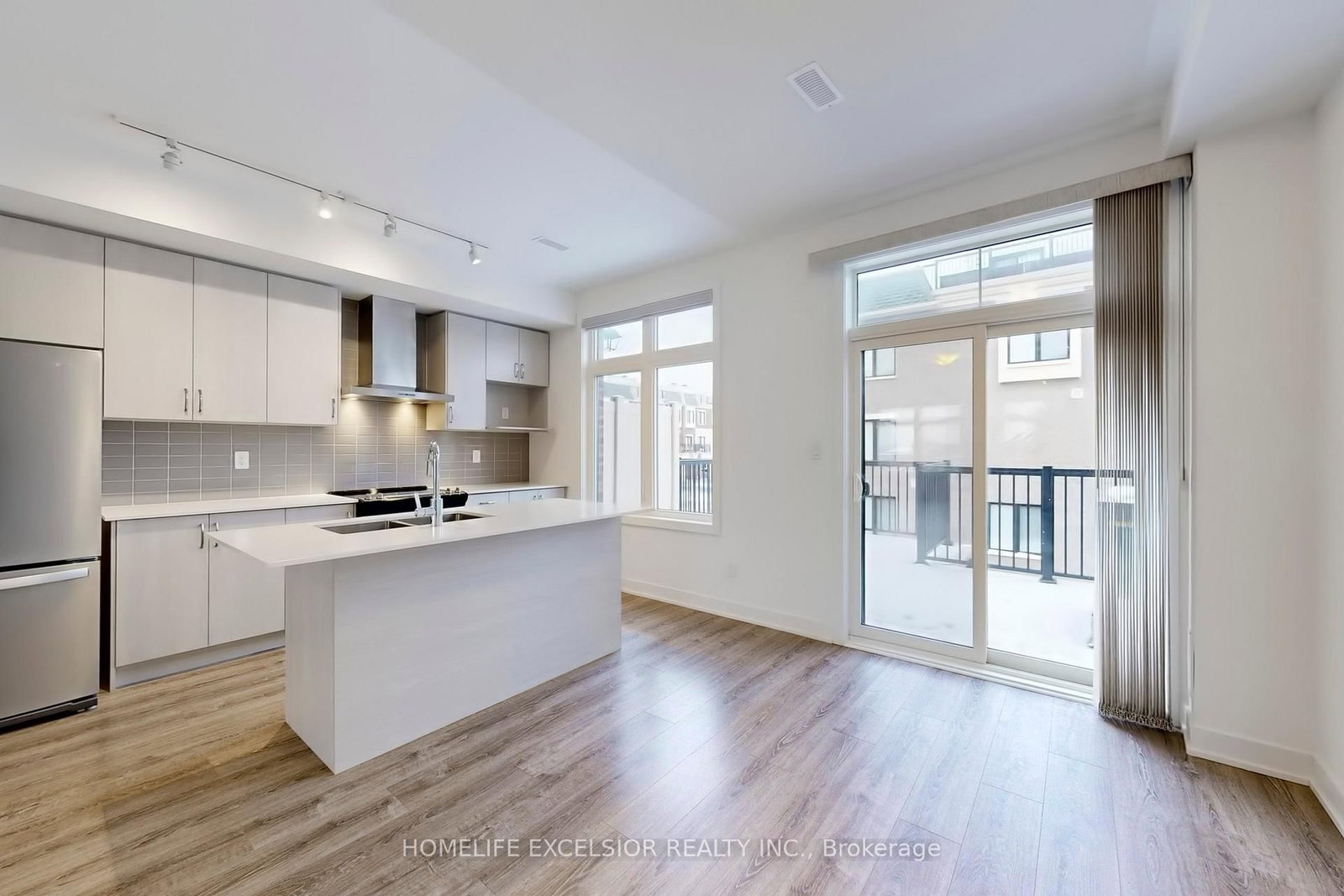 5456 Main Street - Photo 6