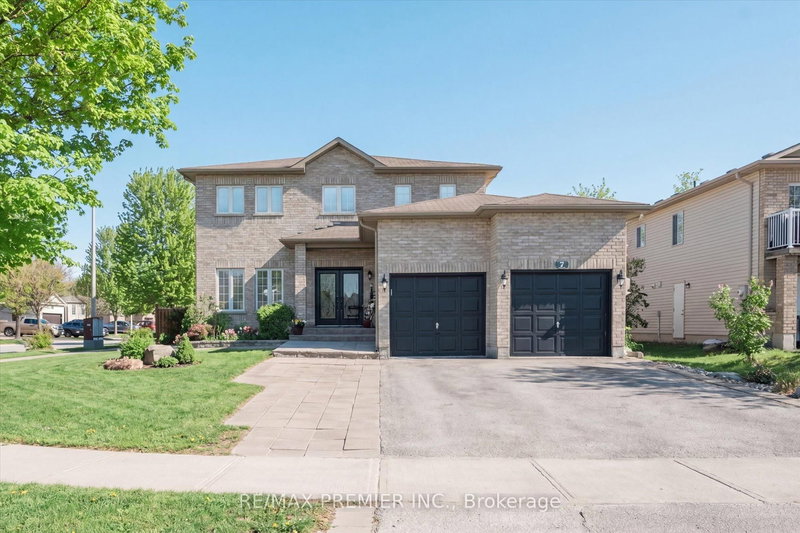 7 Stonemount Cres, Essa, L3W 0C4 | Image 2