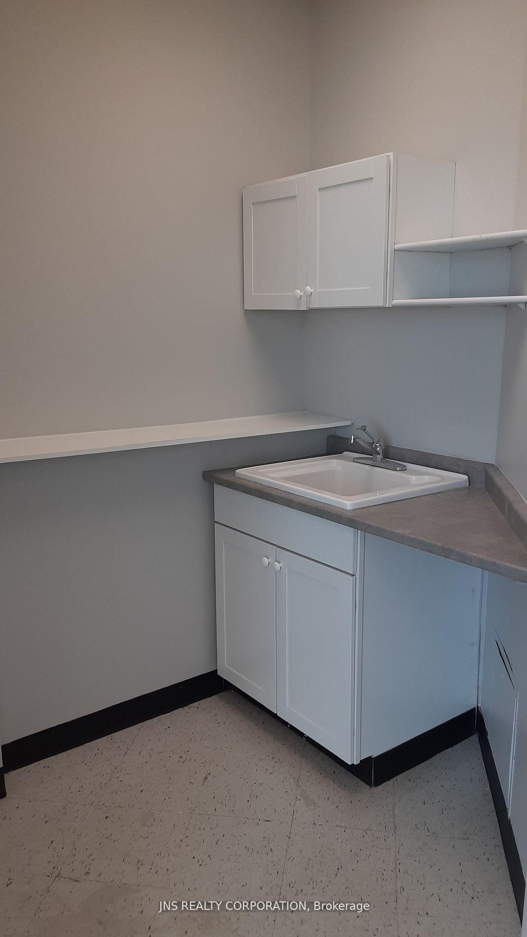 16775 Yonge Street, Unit 302 - Photo 10