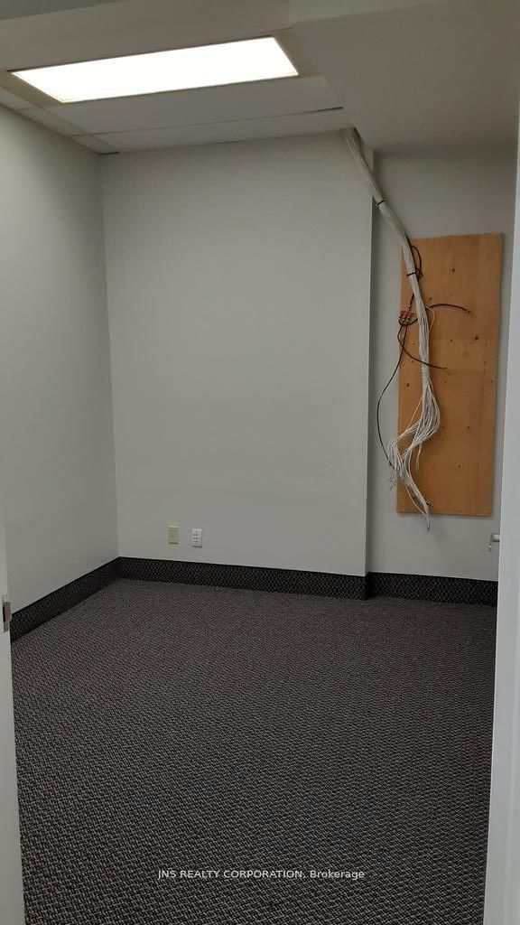 16775 Yonge Street, Unit 302 - Photo 15