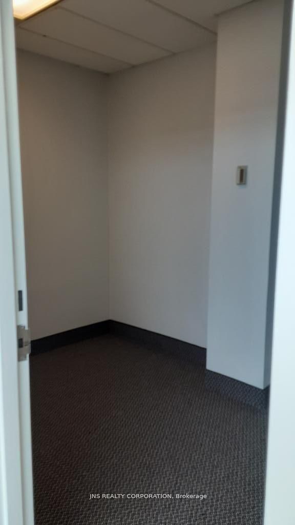 16775 Yonge Street, Unit 302 - Photo 16