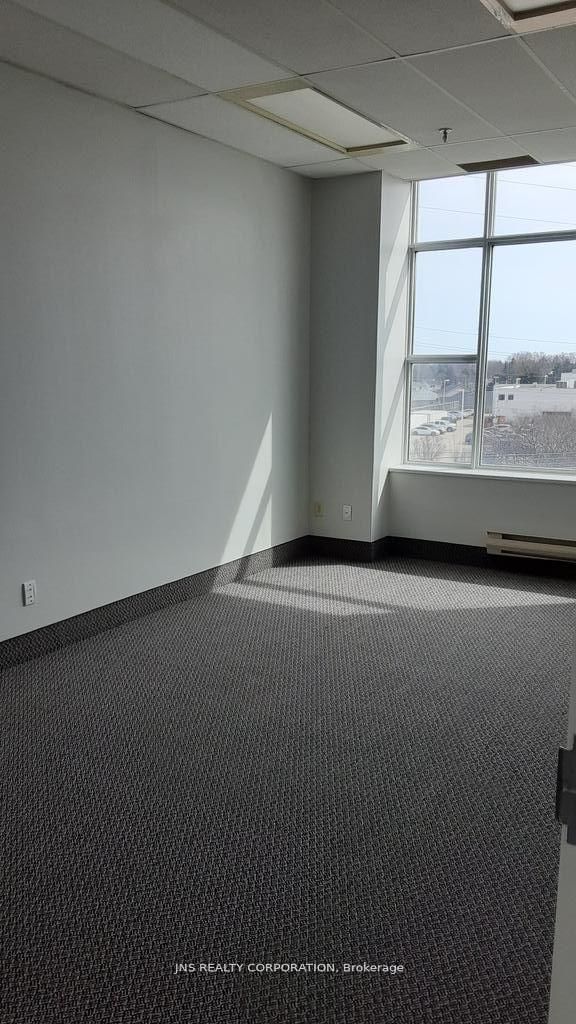 16775 Yonge Street, Unit 302 - Photo 17