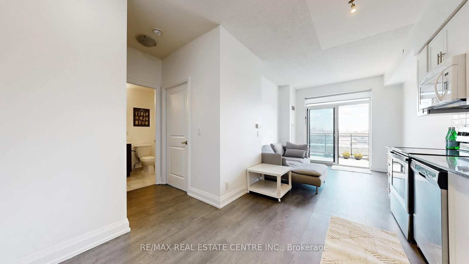 7900 Bathurst Street, Unit 228 - Photo 10