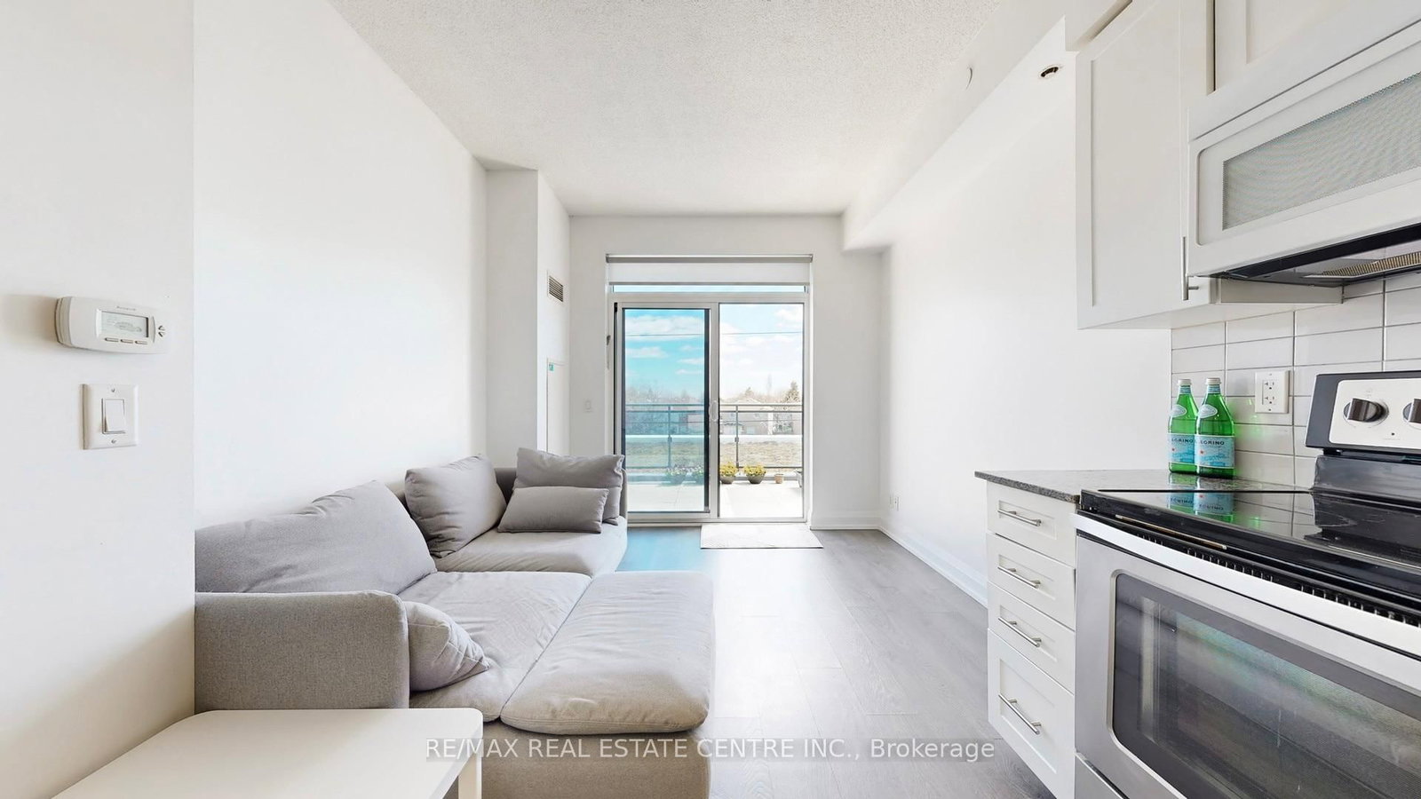 7900 Bathurst Street, Unit 228 - Photo 11