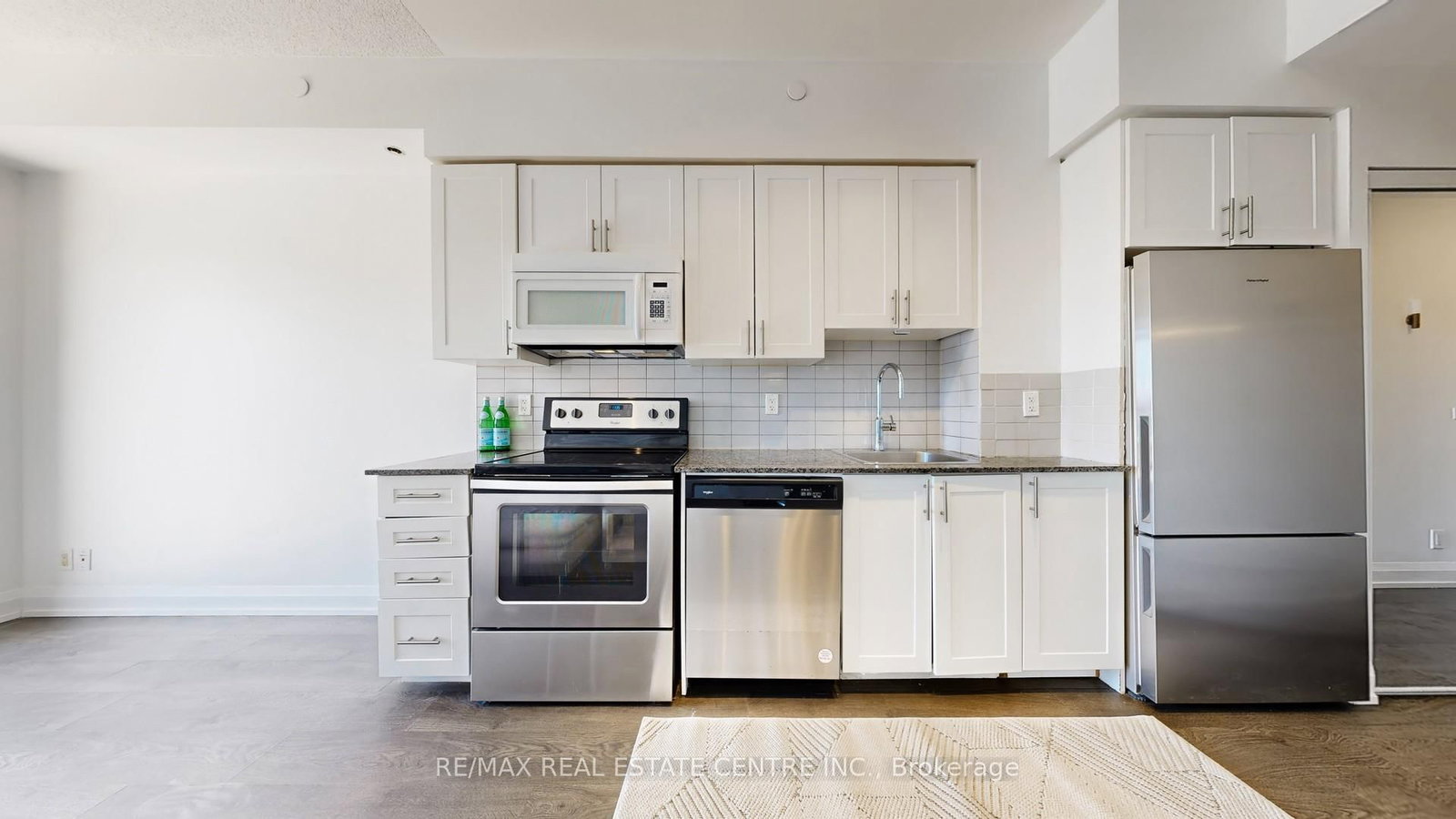 7900 Bathurst Street, Unit 228 - Photo 14