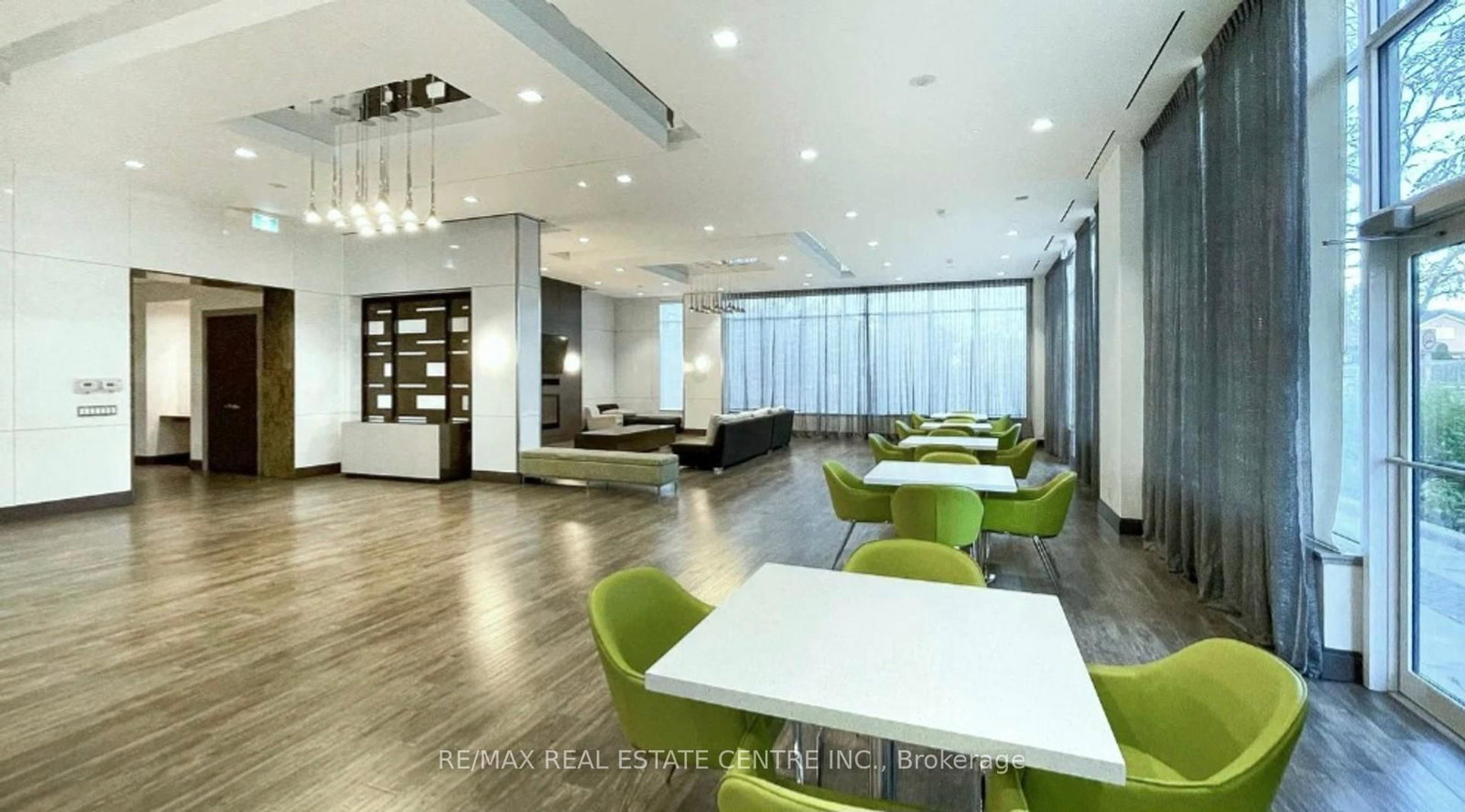 7900 Bathurst Street, Unit 228 - Photo 31