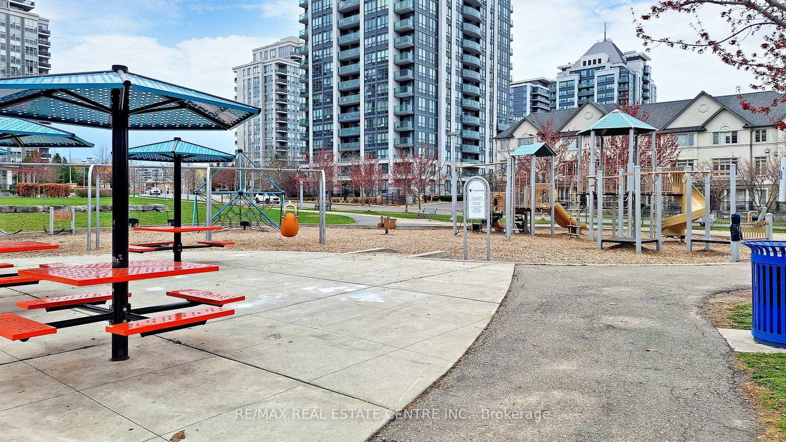 7900 Bathurst Street, Unit 228 - Photo 37