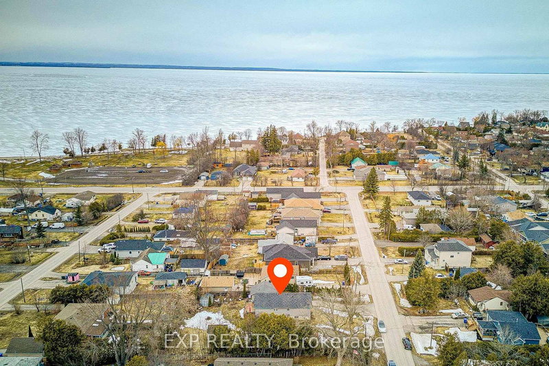 784 Rockaway Rd, Georgina, L0E 1S0 | Image 3