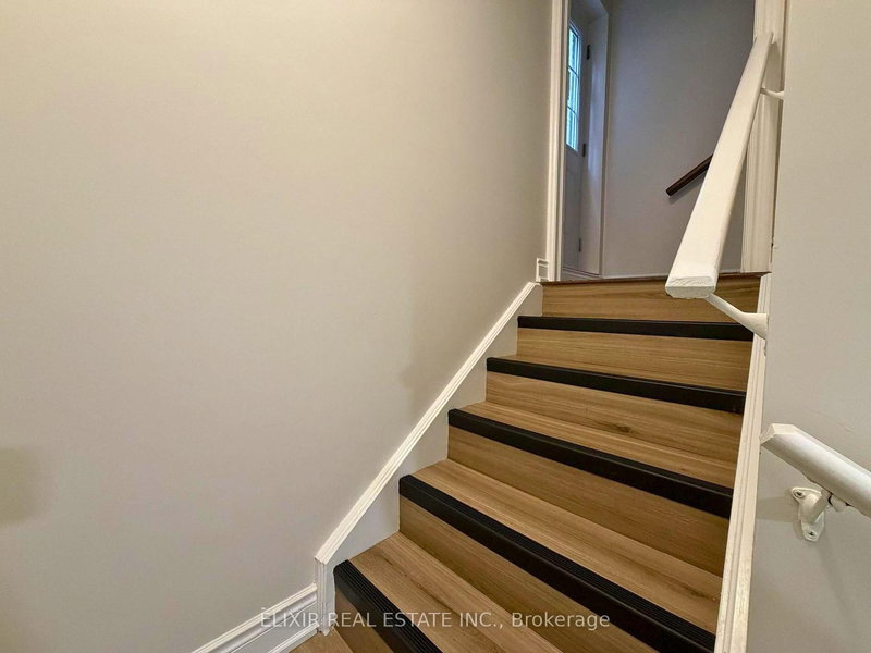 27 Belay Bend, East Gwillimbury, L9N 0V8 | Image 3