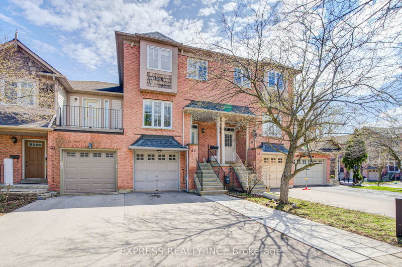 33 Schouten Cres, Markham, L3P 7W8 | Image 2