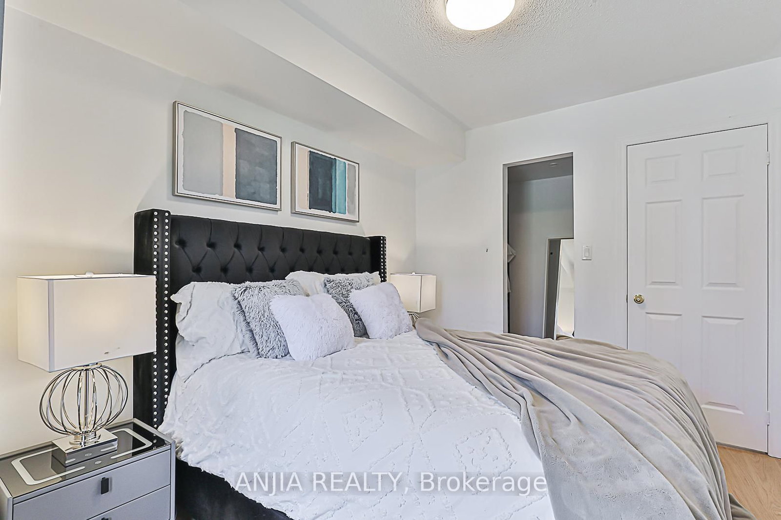 316 John Street, Unit 253 - Photo 16