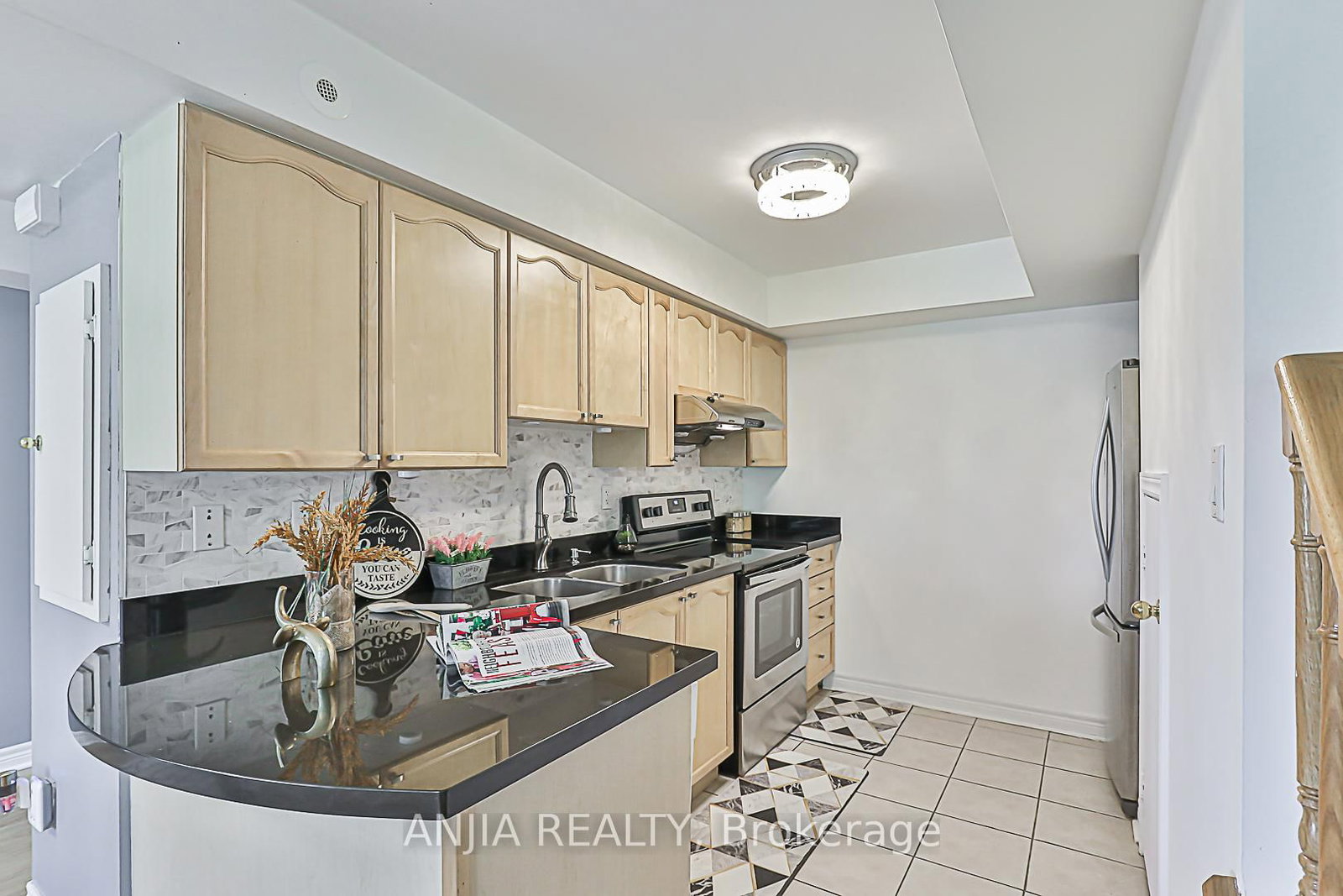 316 John Street, Unit 253 - Photo 8
