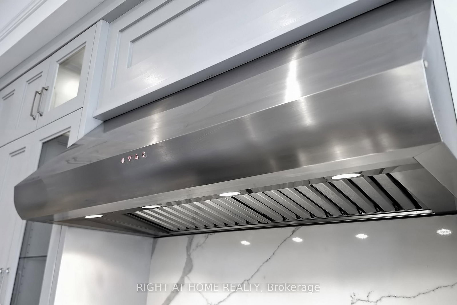 15 Davina Circle - Photo 19